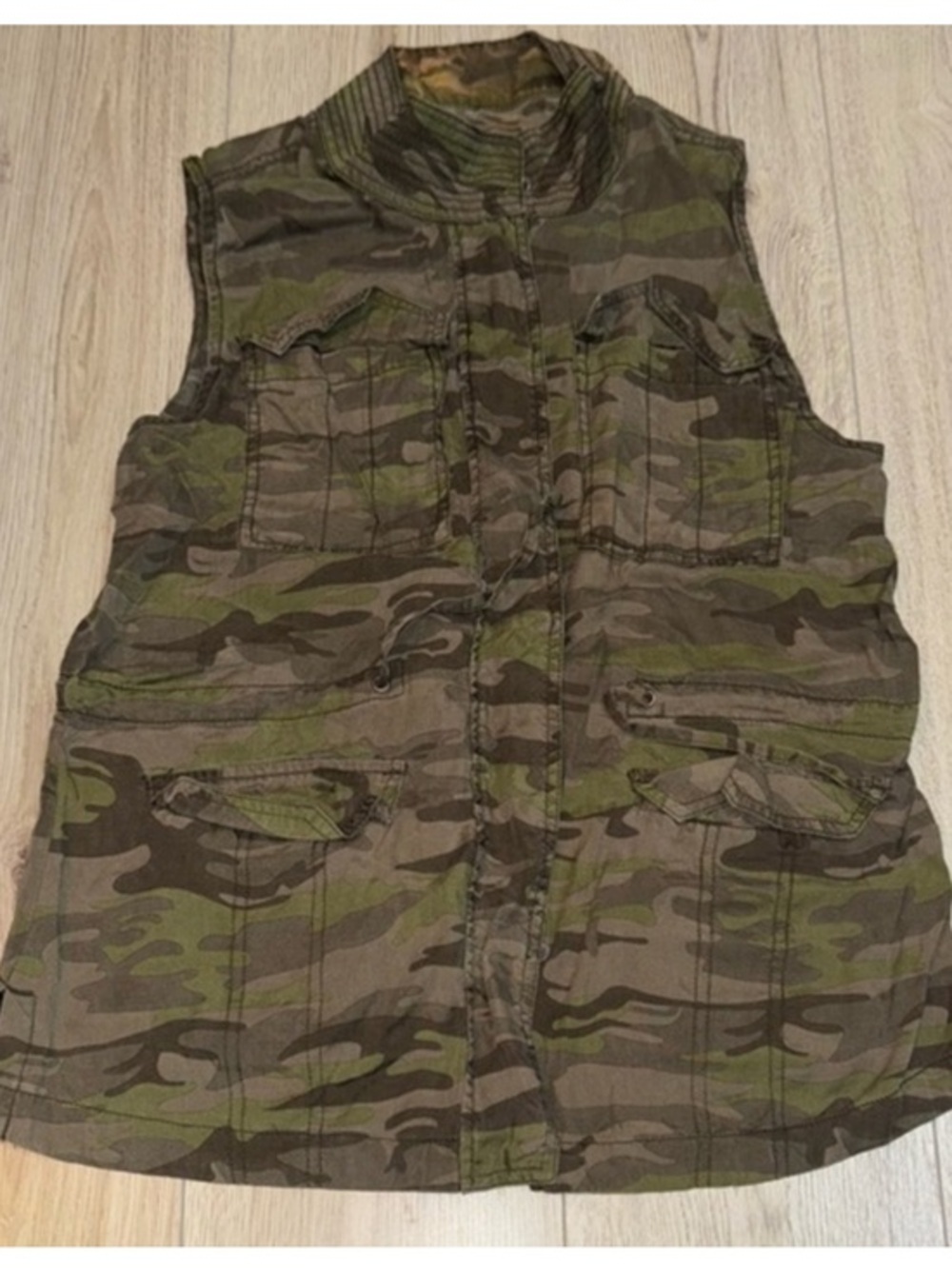 Me Jane green Camo Zip Vest camouflage